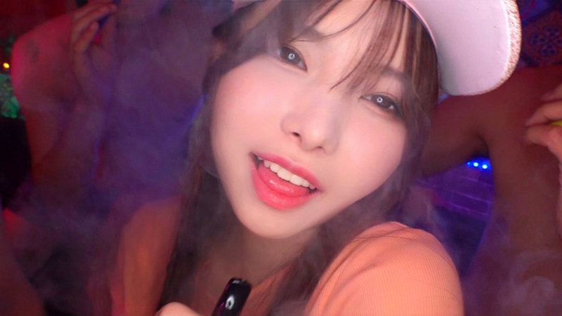 RENREN『美少女の肉体が震える。乱交の果てに見せる極上の潮吹きと、濃厚中出し（smjk-154）』独占配信 素人エロ動画