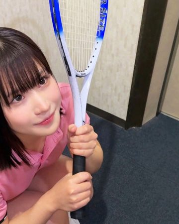 溝口ちゃん（smjx-252）『ピュアな美少女が密室の快楽に身を委ねる。形良い美乳を揺らしながら濃厚フェラに耽り、最後は最奥へ白濁を迎え入れるガチ中出し』【独占配信】 素人エロ動画