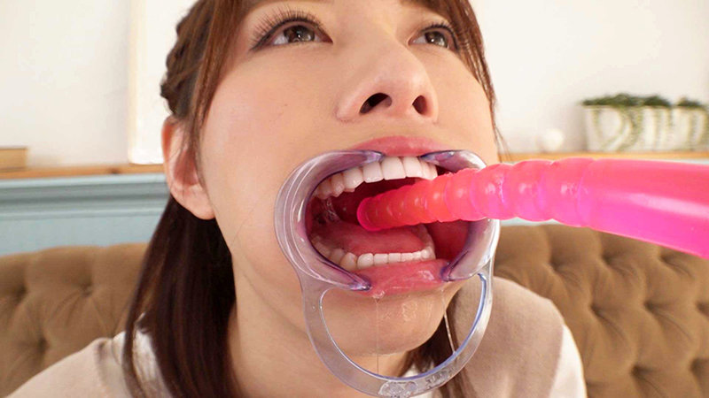 れなちゃん　イラマスク散歩で羞恥の極みを刻み込む！