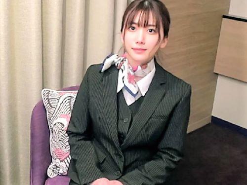 【素人ナンパ】現役巨乳CAが精子ごっくん…身バレ厳禁な美人お姉さんがフェラ手コキし相談男とベロちゅー中出しセックス！