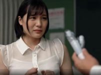 エロ可愛い変態女教師が生徒とねっとりベロちゅーして足コキ責め♡教室で裸になって立ちバックや騎乗位でハメまくり快楽に没頭