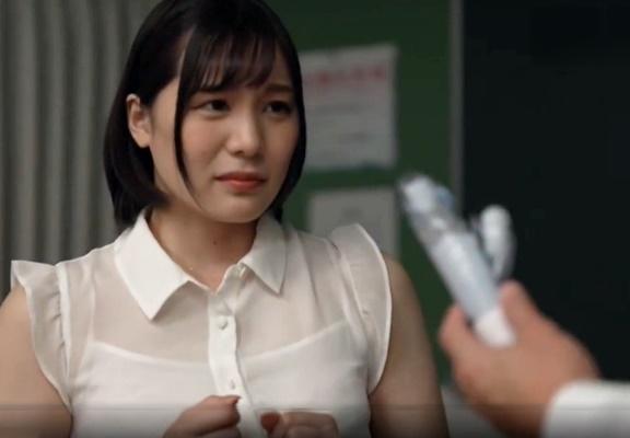 エロ可愛い変態女教師が生徒とねっとりベロちゅーして足コキ責め♡教室で裸になって立ちバックや騎乗位でハメまくり快楽に没頭