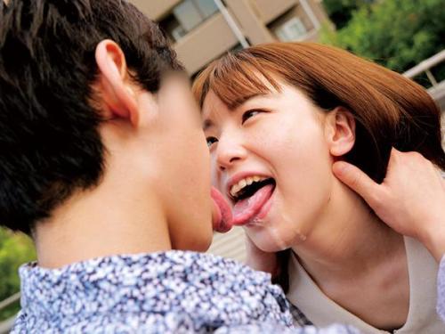 【素人女子大生×ディープキス】唾液ベチョベチョ濃厚ベロキス！素人JDと野外で濃密ベロチュー！それだけで終わるはずなく交尾しちゃうｗｗ