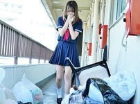 【松本いちか×パイパン中出し】隣人のゴミ部屋おじさんが女子校生の若マンに興奮して抜かずの追撃中出し交尾