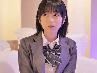 【日向なつ×不倫セックス】アルバイトの可愛い子の誘惑に店長ついに負けてしまい妻も子供も忘れて夢中でセックス