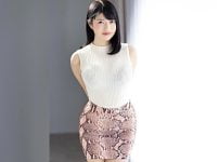 【田原凛花×ママ活】年下男の子をスケベニットで誘惑するむちむちボディ！熟女活もしちゃう他人妻スケベスで性欲爆発エッチ