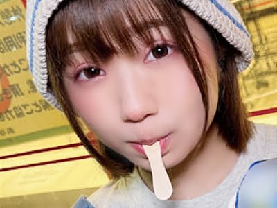 【彼女×常にチンコ舐め】なめなめ大好きな痴女ちゃん♪可愛い顔してちんぽ舐めてないと落ち着かないというフェラエロ嗜好♥