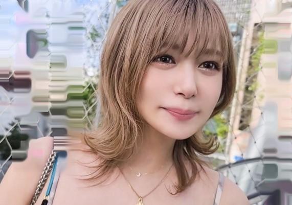 ２８歳ヤリマン金髪GALが性欲むき出しでチンチンを捕食♡ねっとりフェラチオに騎乗位ＳＥＸでスレンダー美乳ボディが興奮
