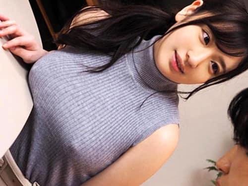【桃尻かなめ×痴女着エロ誘惑】ノーブラタンクトップ姿でビーチクポッチを見せつけるゆるふわ爆乳家庭先生に神乳を押し付けられ…
