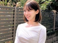 【人妻ナンパ】結婚7年目のスケベスレンダー美人妻に『童貞の包茎チ〇コ泡洗い』依頼！赤面発情でセックスな童貞卒業中出しセックス